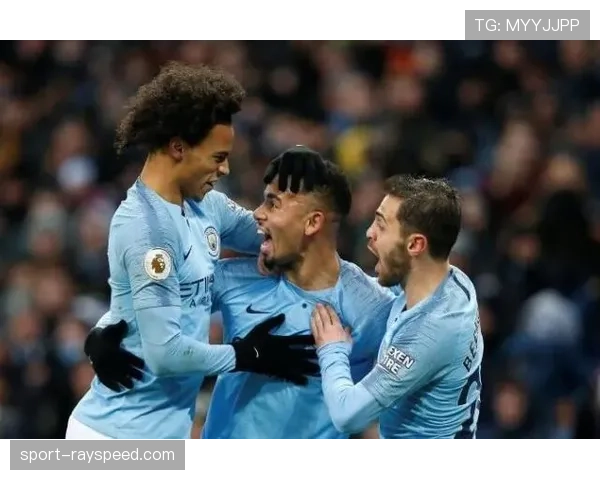 巴萨vs比利亚雷亚尔巅峰对决，莱万亚马尔领衔宇宙队主场出击