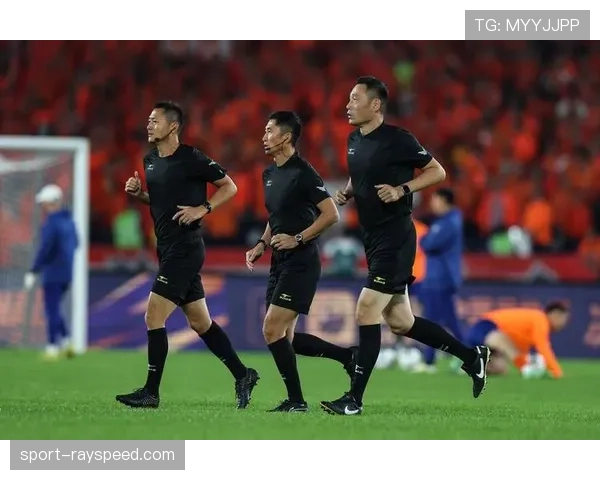 英超股东大会通过新议案，下赛季将引入半自动越位识别技术